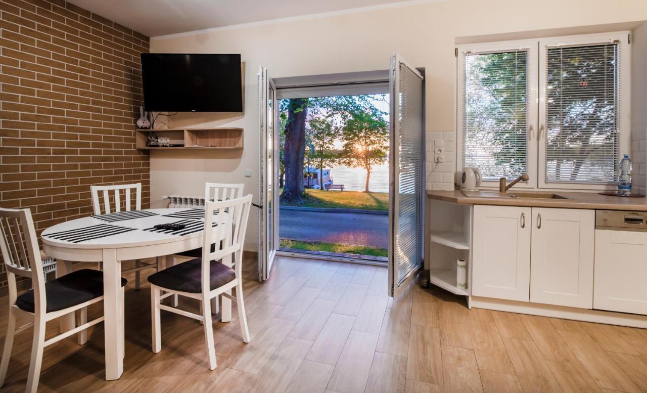 Apartament Pod Zaglem Z Widokiem Na Jezioro, Oczy Mazur ギジツコ エクステリア 写真